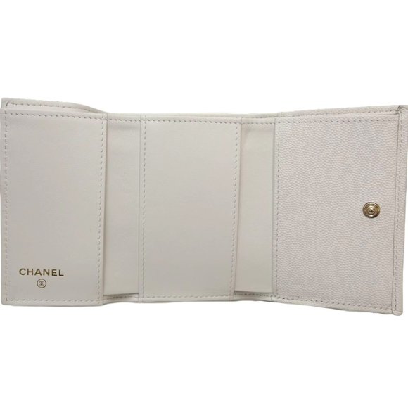 CHANEL Authentic White Caviar Leather Wallet - Picture 6 of 10